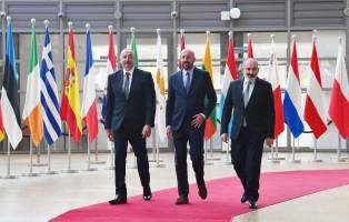 В Брюсселе состоялась встреча Ильхама Алиева с президентом Совета Европейского Союза и премьер-министром Армении