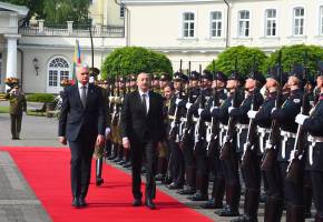 Official welcome ceremony was held for Ilham Aliyev in Vilnius