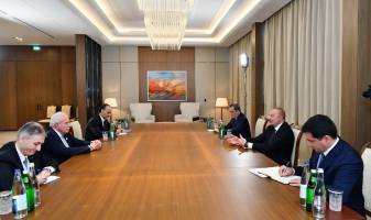 Ilham Aliyev received Foreign Minister of Palestine