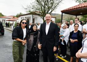 Ilham Aliyev and First Lady Mehriban Aliyeva got familiarized with works done in village of Zabukh of Lachin and met with residents