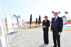 Ильхам Алиев и первая леди Мехрибан Алиева посетили в Баку строящийся Парк Победы