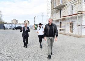 Ильхам Алиев и первая леди Мехрибан Алиева ознакомились в Шуше со строительством жилого комплекса из 23 зданий