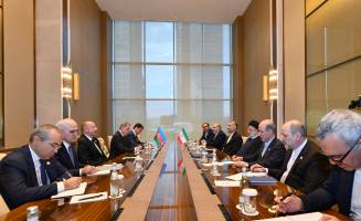 В Ташкенте состоялась встреча Ильхама Алиева с Президентом Ирана Сейедом Ибрахимом Раиси