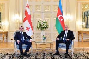 Ильхам Алиев встретился с премьер-министром Грузии Ираклием Гарибашвили