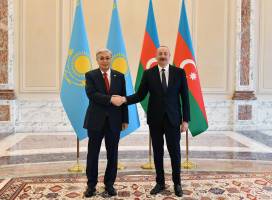 Ильхам Алиев встретился с Президентом Казахстана Касым-Жомартом Токаевым