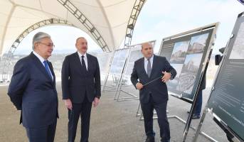 Ильхам Алиев и Президент Республики Казахстан Касым-Жомарт Токаев ознакомились с Генеральным планом города Физули