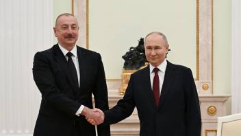 Ilham Aliyev held one-on-one meeting with President Vladimir Putin