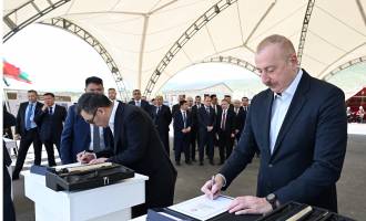 Президенты Азербайджана и Кыргызстана приняли участие в церемонии закладки фундамента средней школы села Хыдырлы Агдамского района