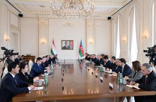 Expanded meeting between Azerbaijani and Tajikistani Presidents started