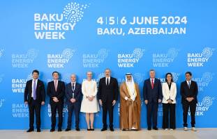 İlham Əliyev Bakı Enerji Həftəsi çərçivəsində 29-cu “Caspian Oil&Gas” və 12-ci “Caspian Power” sərgilərinin açılışında çıxış edib