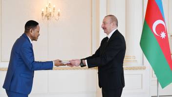 Ilham Aliyev received credentials of incoming ambassador of Democratic Republic of the Congo to Azerbaijan