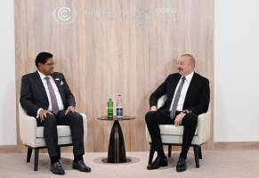 Ilham Aliyev met with President of Suriname