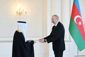 Ilham Aliyev received credentials of incoming Ambassador of Kuwait to Azerbaijan