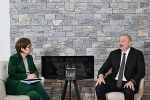 Ilham Aliyev met with EBRD President in Davos