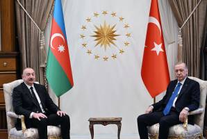 Ilham Aliyev begins one-on-one meeting with Turkish President Recep Tayyip Erdogan