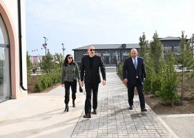 İlham Əliyev və birinci xanım Mehriban Əliyeva Ağdamın Sarıcalı kəndinin birinci mərhələsinin açılışında iştirak ediblər