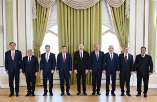 Ilham Aliyev received participants of meeting of Heads of Government/Vice President of member states of Organization of Turkic States