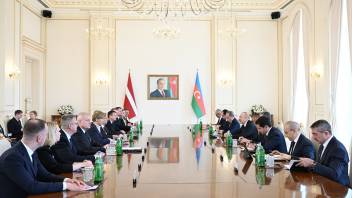 Presidents of Azerbaijan and Latvia held expanded meeting