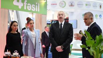 İlham Əliyev 19-cu “Caspian Agro Week” və  31-ci “InterFood Azerbaijan” sərgiləri ilə tanış olub