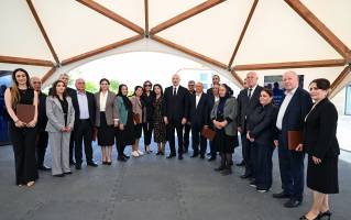 İlham Əliyev və birinci xanım Mehriban Əliyeva Cəbrayıl rayonunun Şükürbəyli kəndinə köçən sakinlərlə görüşüblər
