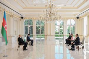 İlham Əliyev Braziliyanın Azərbaycanda yeni təyin olunmuş səfirinin etimadnaməsini qəbul edib