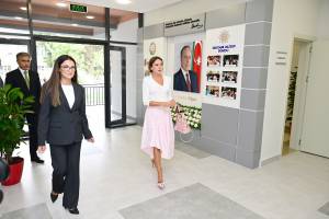 Birinci vitse-prezident Mehriban Əliyeva, qızları Leyla Əliyeva və Arzu Əliyeva Bakıda 352 saylı körpələr evi-uşaq bağçasının açılışında iştirak ediblər