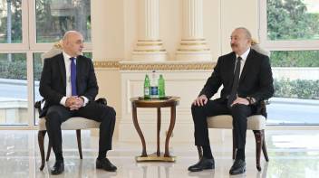 İlham Əliyev Gürcüstanın ölkəmizdə  yeni təyin olunmuş səfirini qəbul edib
