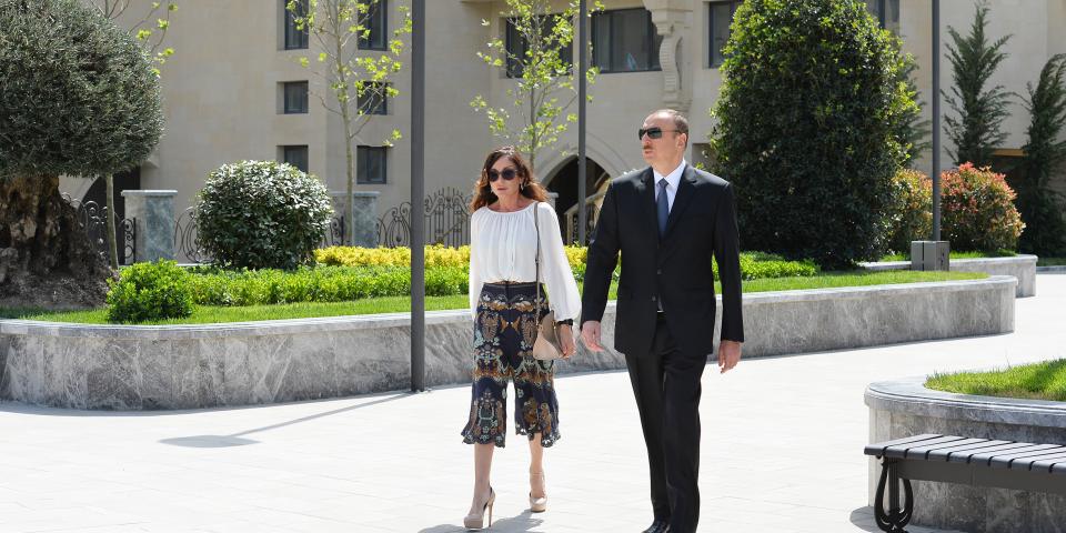 Ilham Aliyev reviewed a newly-built park near Azerbaijan National Conservatory