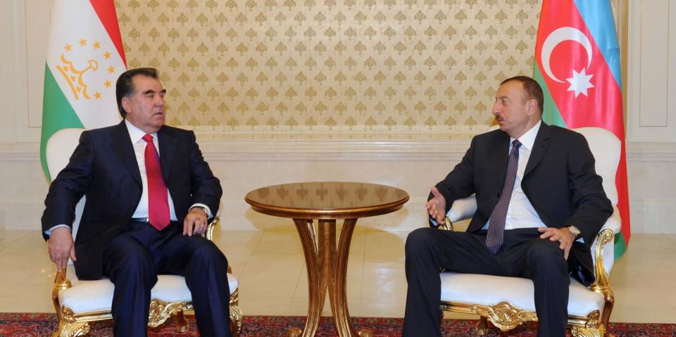 Встреча Президента Азербайджана Ильхама Алиева и Президента Таджикистана Эмомали Рахмона один на один