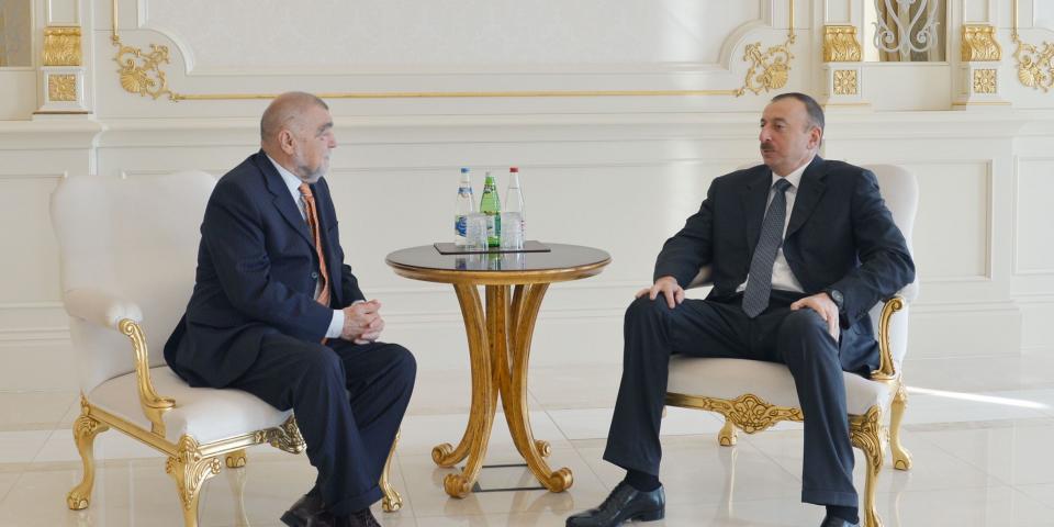 Ilham Aliyev received former Croatian President Stjepan Mesic