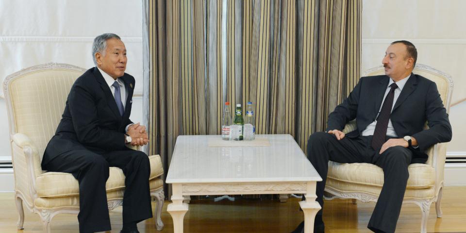 Ilham Aliyev received the Ambassador of Kazakhstan to Azerbaijan at the end of his diplomatic mission in the country