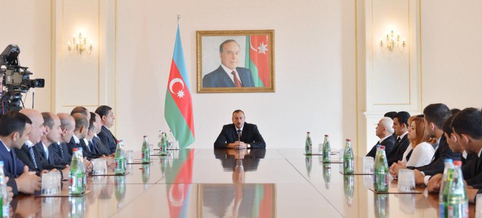 Ilham Aliyev received winners and prize-winners in the 27th Summer Universiade in Kazan, as well as their coaches and sports professionals of the republic