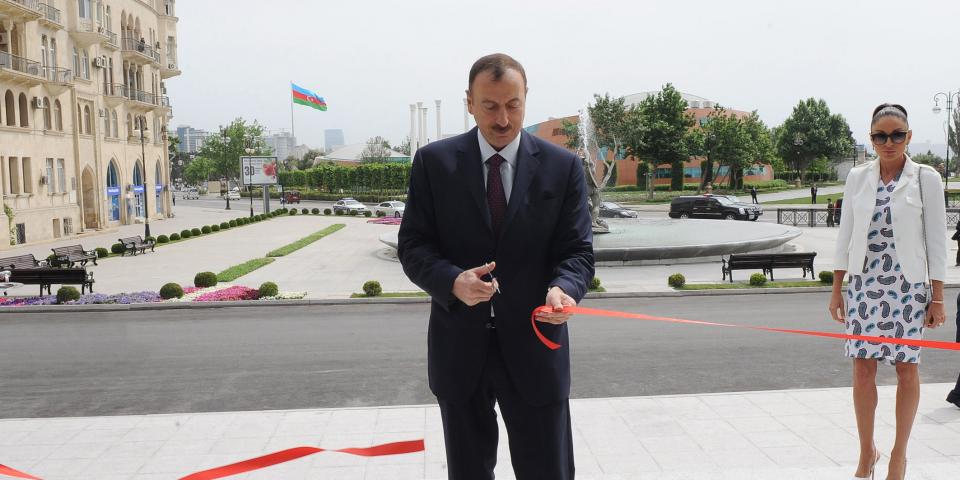 Ilham Aliyev attended the opening of the Baku Funicular and a pedestrian subway at the Azneft roundabout