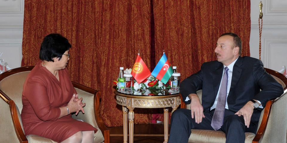 Ilham Aliyev met with President of transition period of Kyrgyzstan Roza Otunbayeva