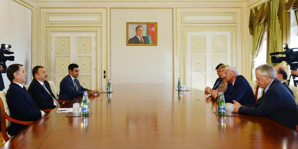 Ilham Aliyev received the delegation led by Chairman of the Energy Studies Group of the Senate of France