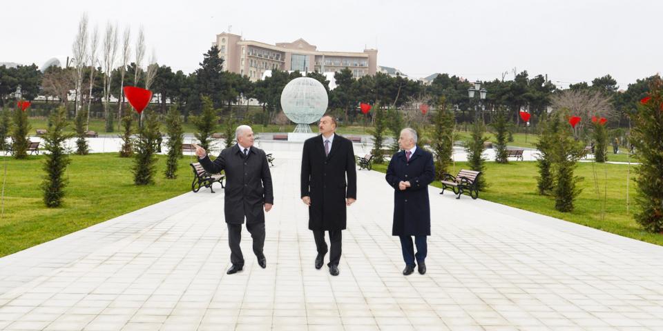 Ilham Aliyev reviewed a new park built in the Khatai district of Baku