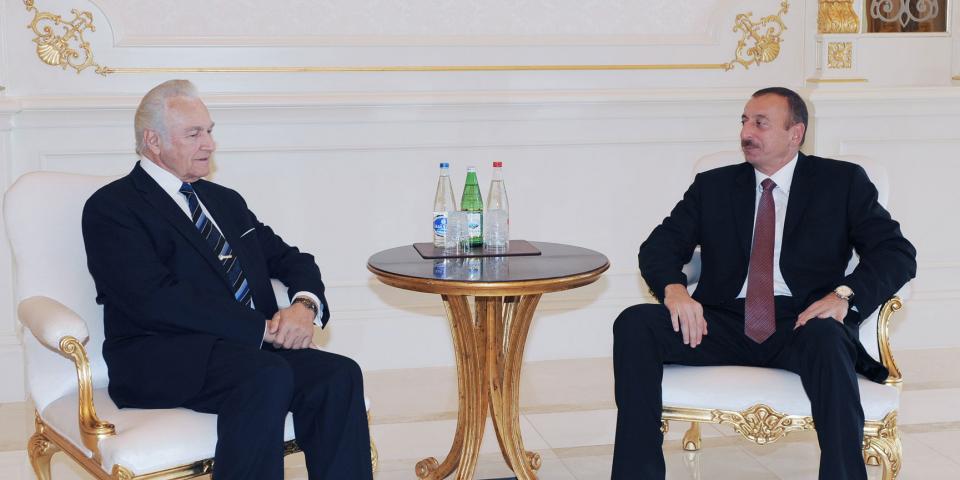 Ilham Aliyev received former Estonian President Arnold Ruutel