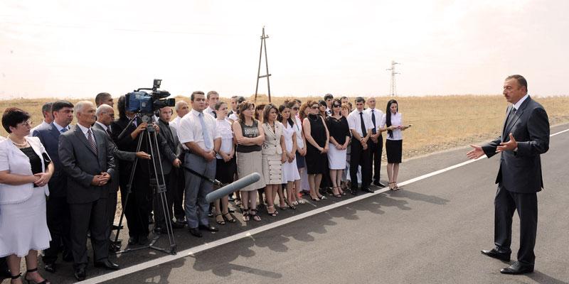 Ilham Aliyev met with the representative of the general public of the region of Gusar