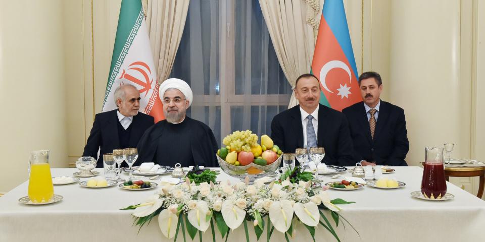 Official dinner reception was hosted on behalf of President Ilham Aliyev in honor of President Hassan Rouhani