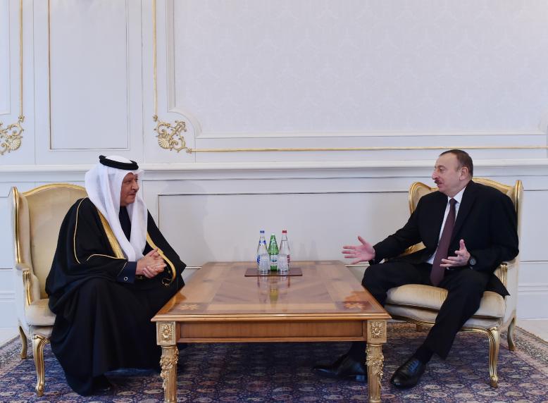 Ilham Aliyev received the credentials of the newly-appointed Qatari Ambassador