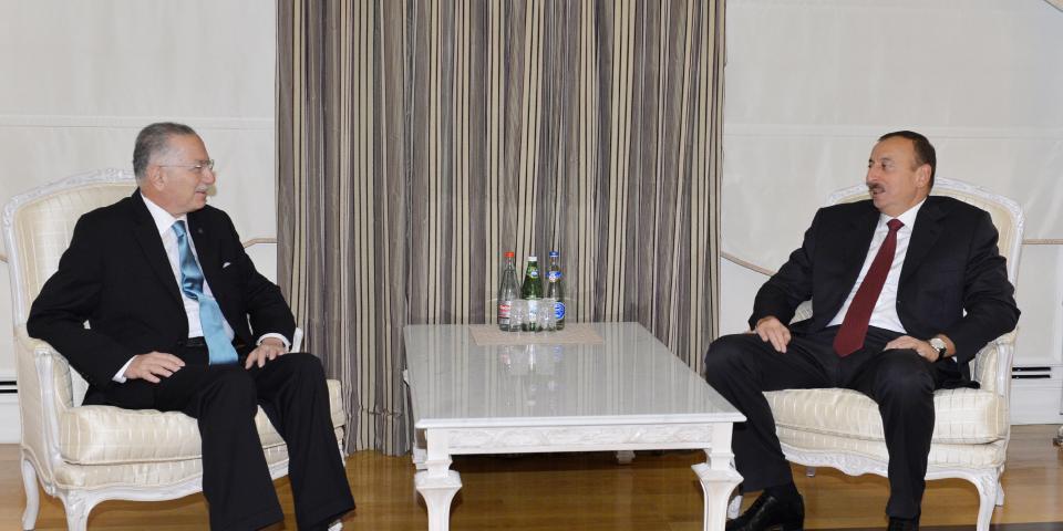 Ilham Aliyev received Secretary General of the Organization of Islamic Cooperation Ekmeleddin Ihsanoglu