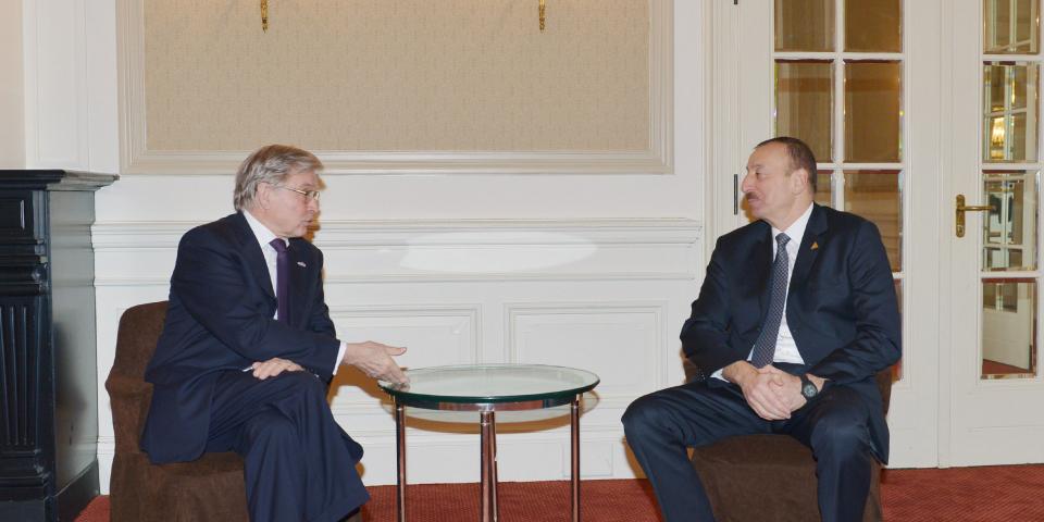 Ilham Aliyev met the member of the Senate of the Netherlands Rene van der Linden in the Hague