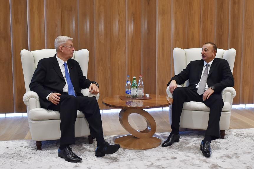 Ilham Aliyev received former President of Latvia Valdis Zatlers