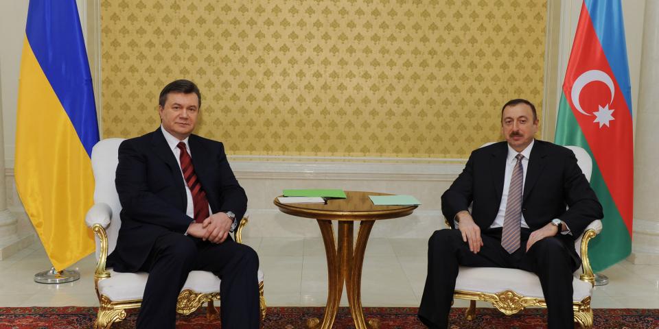 Ilham Aliyev had a one-on-one meeting with President of Ukraine Viktor Yanukovych