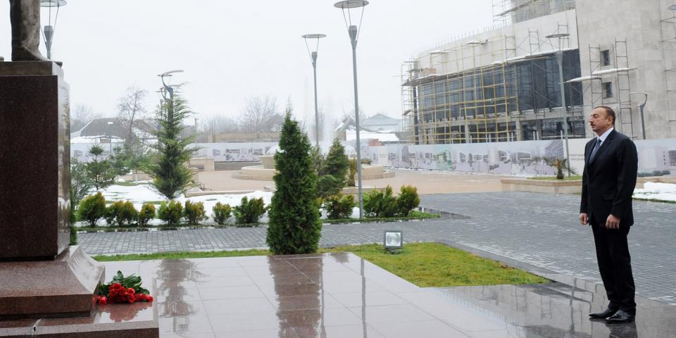 Ilham Aliyev visited the statue of nationwide leader Heydar Aliyev in Gabala