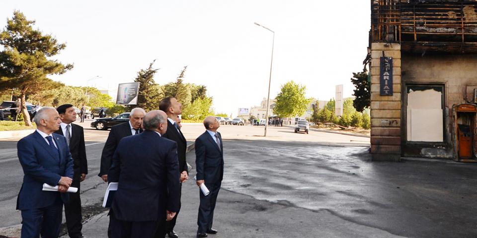 Ilham Aliyev visited the site of the multi-storey building hit by fire in Binagadi