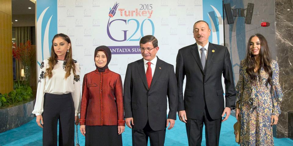 Türkiyə Respublikasının Baş naziri Əhməd Davudoğlunun adından  ali qonaqların şərəfinə qəbul təşkil olunub