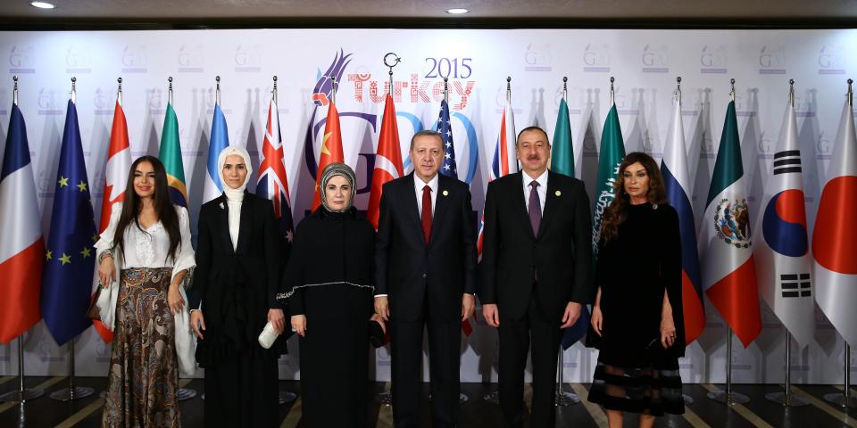 İlham Əliyev Antalyada ali qonaqların şərəfinə verilən naharda iştirak edib