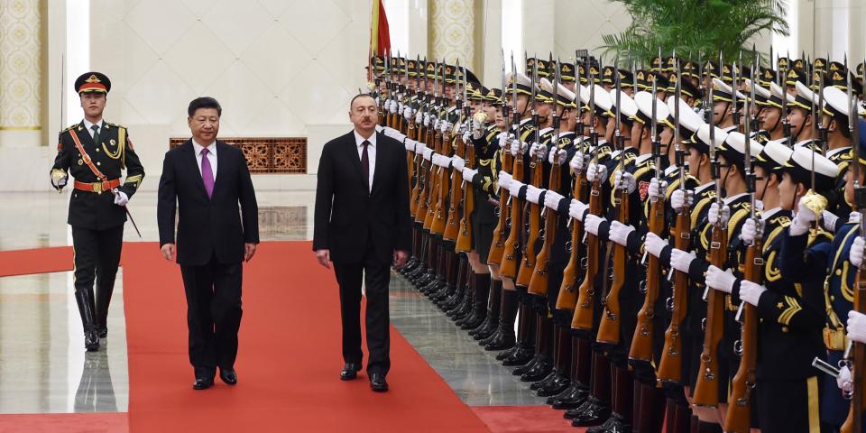İlham Əliyevin Pekində rəsmi qarşılanma mərasimi olub