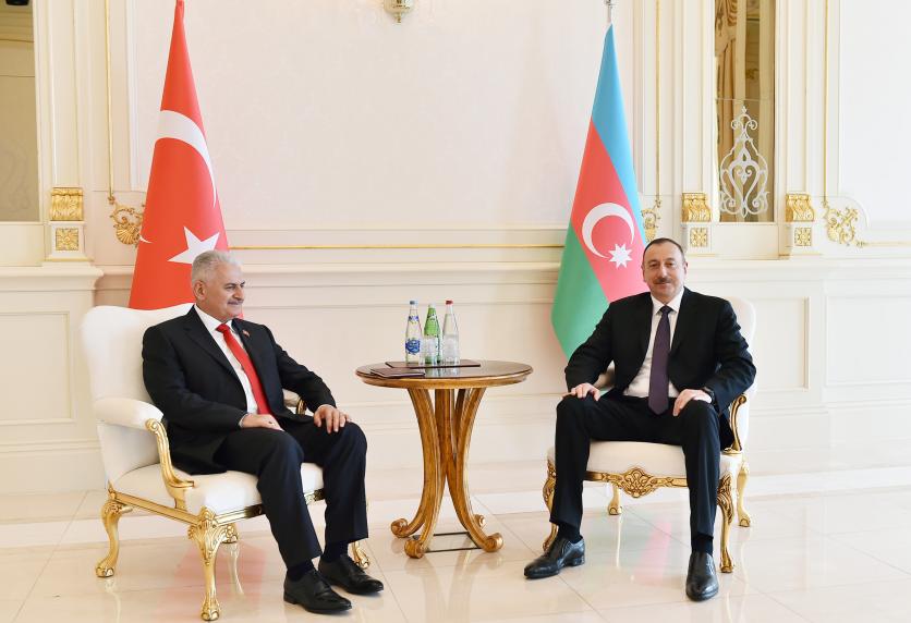 Ilham Aliyev and Turkish Prime Minister Binali Yildirim held a one-on-one meeting